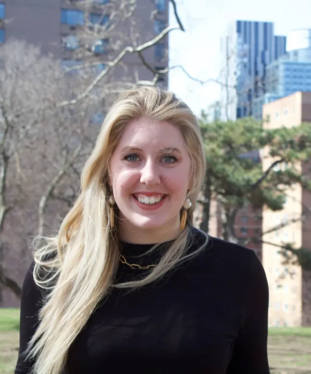 Olivia Stephens headshot